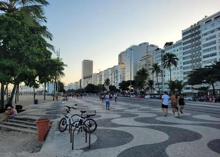 Leme Com Vista Para O Mar